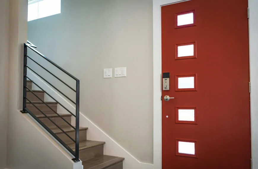 How to Choose Interior Doors That Improve Both Privacy and Energy Efficiency